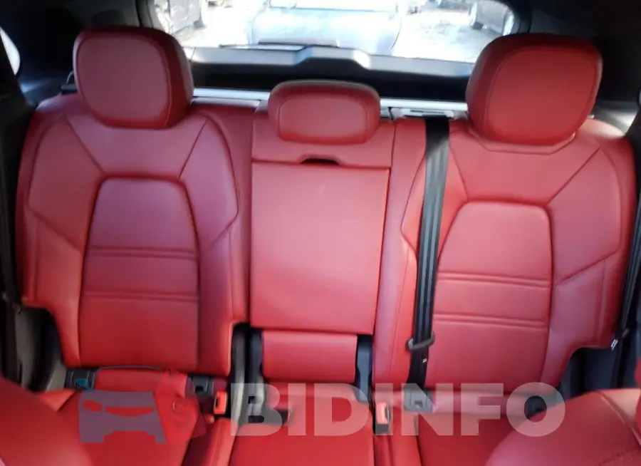 WP1AG2AYXMDA35044 Photo# 10