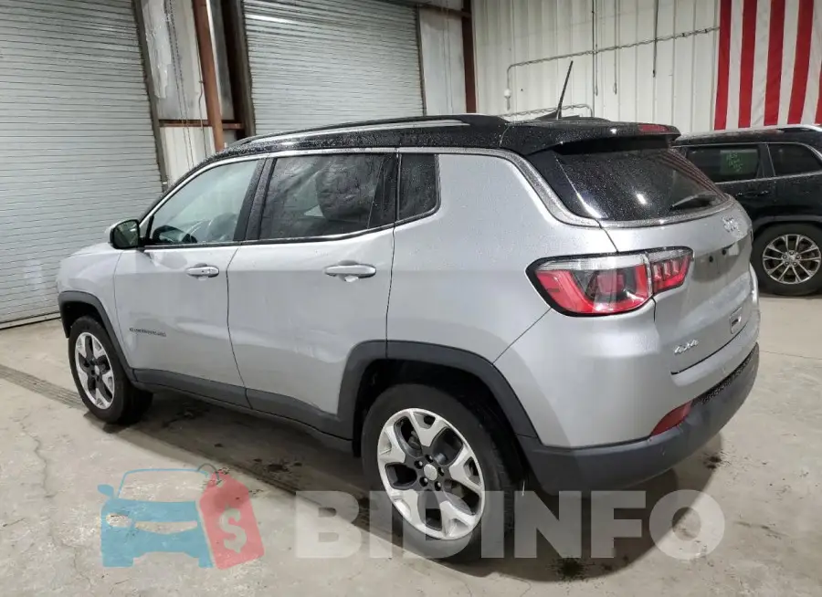 3C4NJDCB4LT146092 Photo# 2