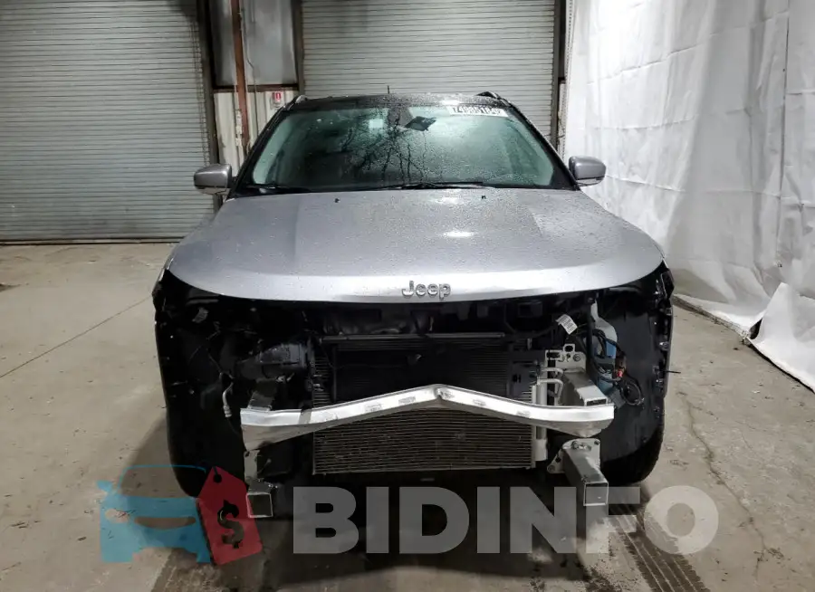 3C4NJDCB4LT146092 Photo# 5