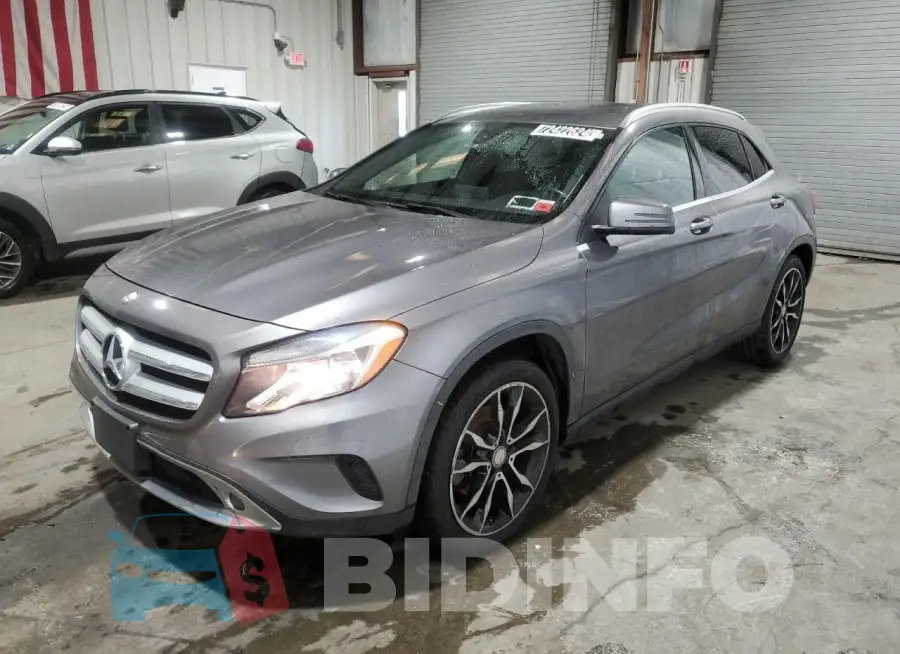 WDCTG4EB7HJ302427 Photo# 1