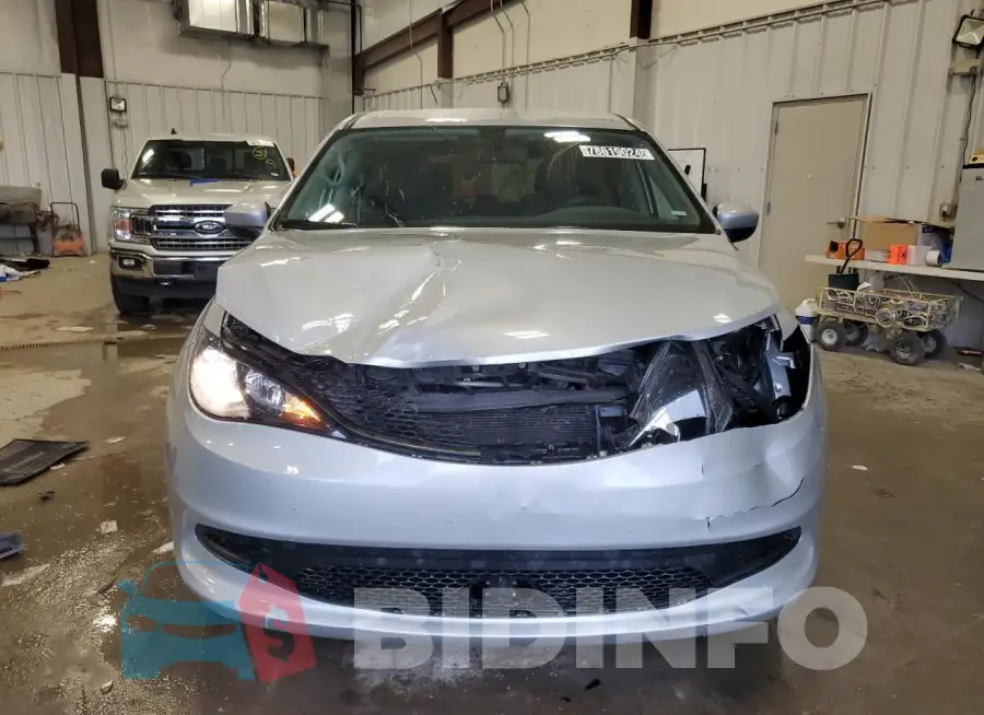 2C4RC1CG4NR226634 Photo# 5