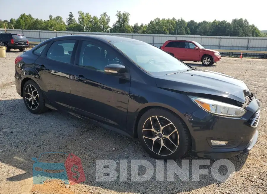 1FADP3F24GL396732 Photo# 4