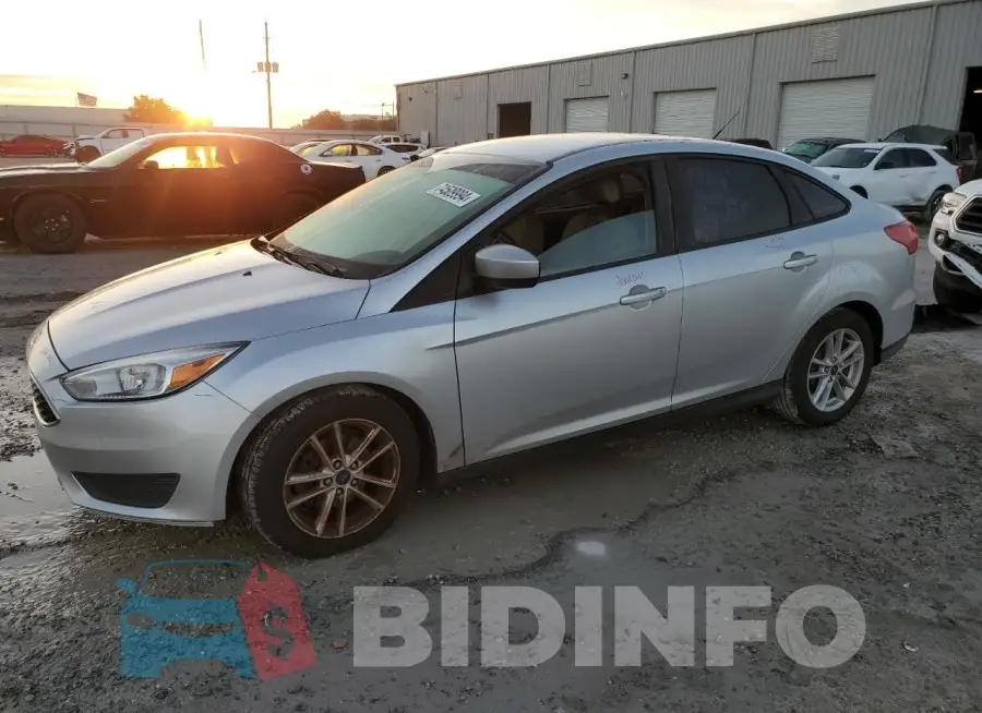 1FADP3F29JL252715 Photo# 1