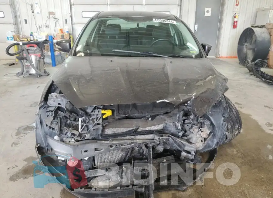 1FADP3J23FL323857 Photo# 5