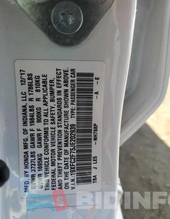 19XFC2F75JE202939 Photo# 12