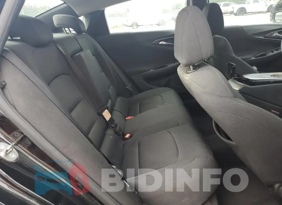 1G1ZB5ST4HF105955 Photo# 10