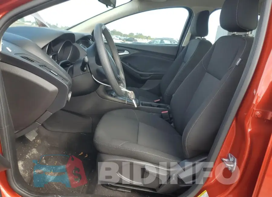 1FADP3F27JL238599 Photo# 7