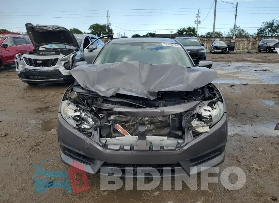 19XFC2F58GE012267 Photo# 5