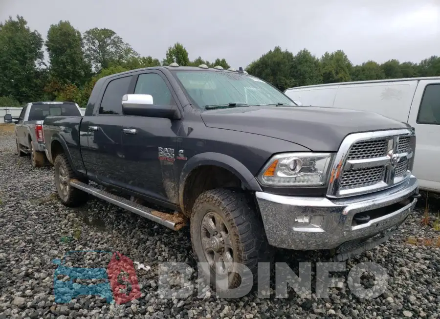 3C6UR5NL4JG329733 Photo# 4