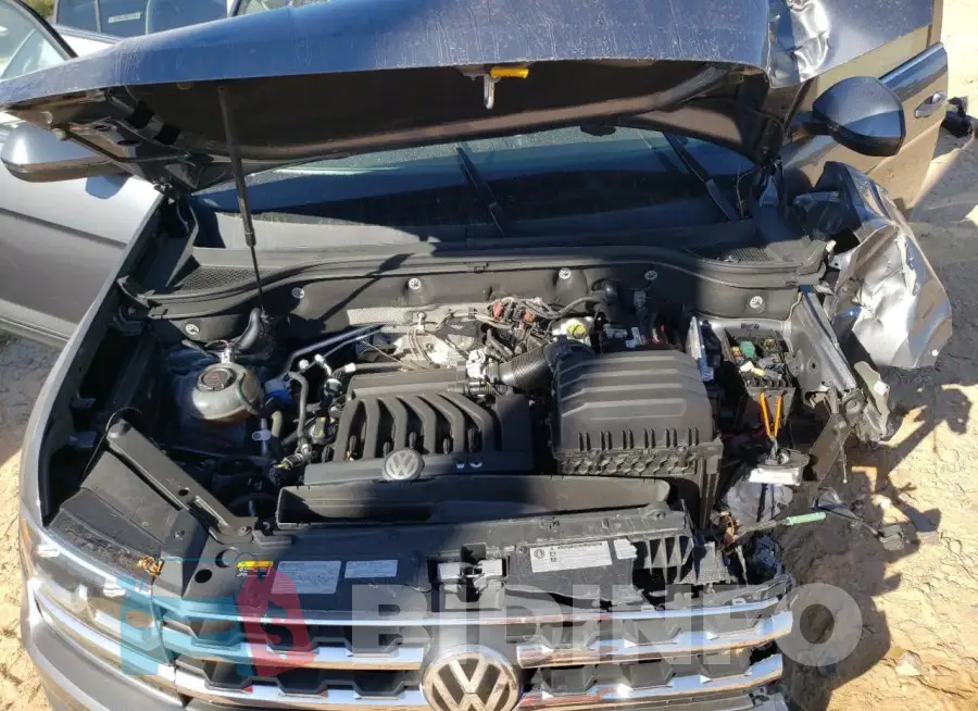 1V2MR2CA6KC583973 Photo# 12
