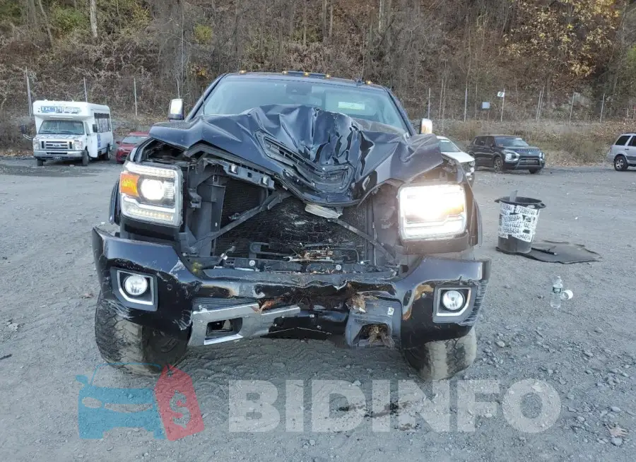 1GT12SEY9KF177638 Photo# 5