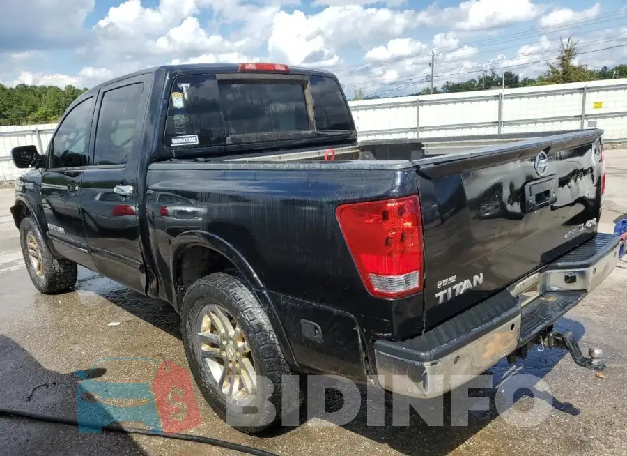 1N6BA0EC9FN500417 Photo# 2