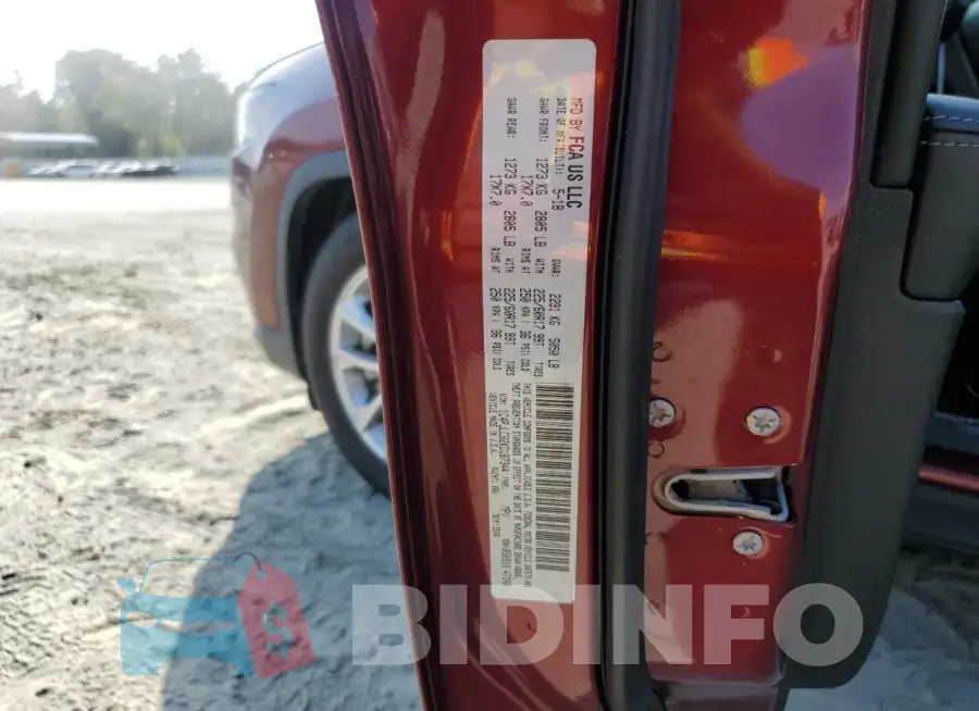 1C4PJLCB2KD187344 Photo# 12