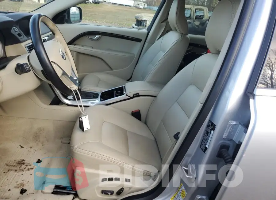 YV4612NM9G1244116 Photo# 7