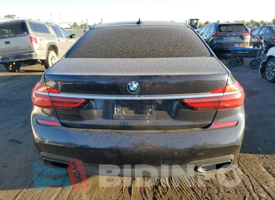 WBA7F2C58GG417767 Photo# 6