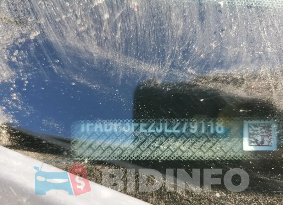 1FADP3FE2JL279118 Photo# 12