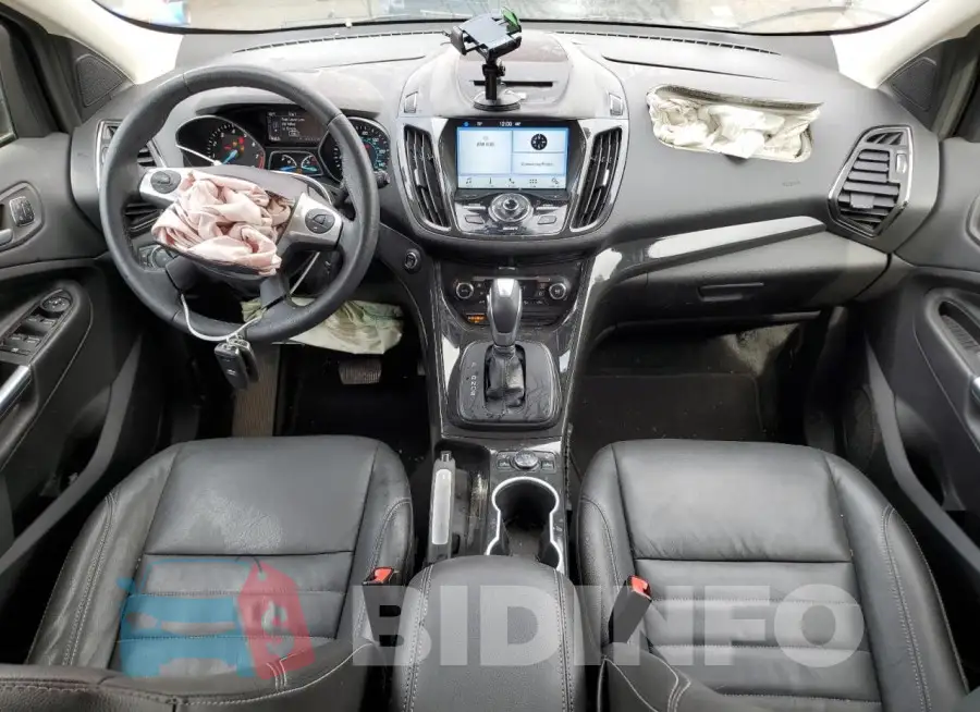 1FMCU9J95GUA45002 Photo# 8