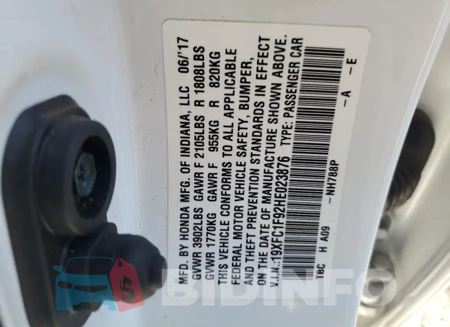 19XFC1F92HE023876 Photo# 12