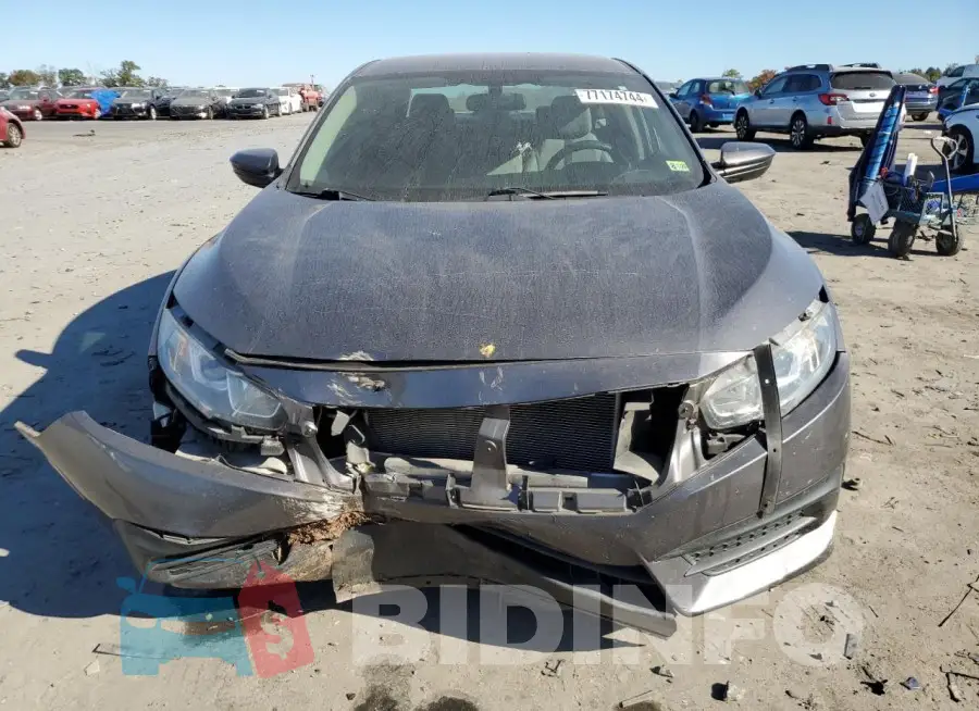 19XFC2F5XHE063433 Photo# 5