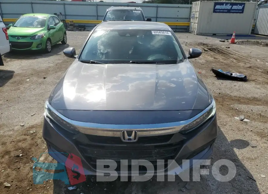 1HGCV2F98KA020883 Photo# 5
