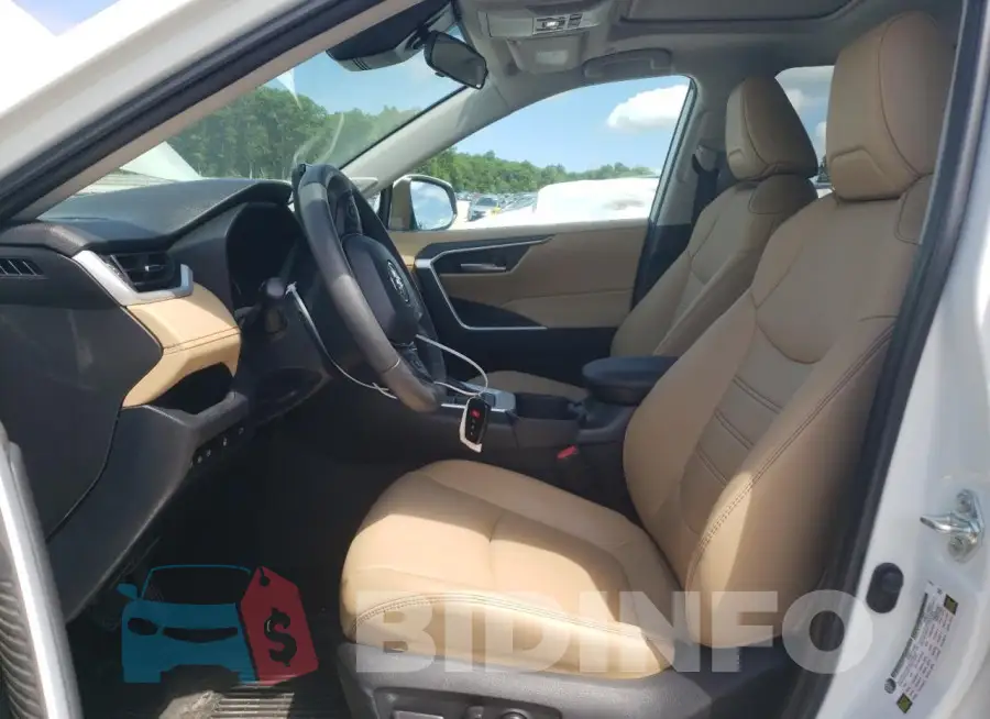 2T3A1RFV8PW381238 Photo# 7