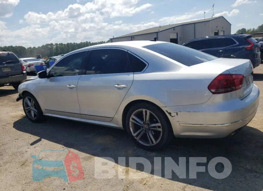 1VWBS7A37FC042884 Photo# 2