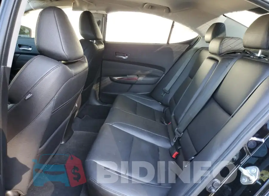 19UUB2F35FA018801 Photo# 10
