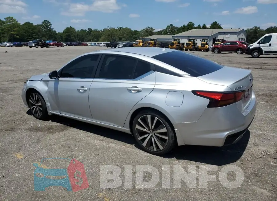 1N4BL4CV7KC170894 Photo# 2