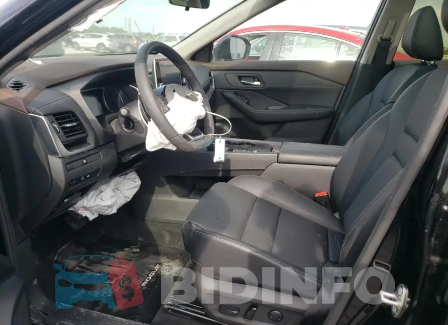 JN8BT3BA4PW012137 Photo# 7