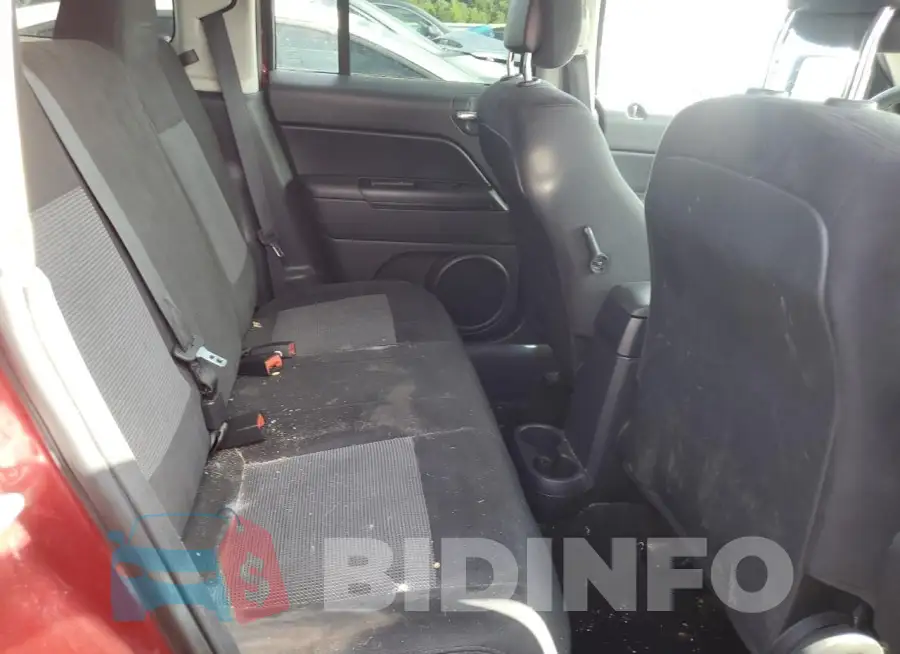 1C4NJPBA7FD126083 Photo# 11