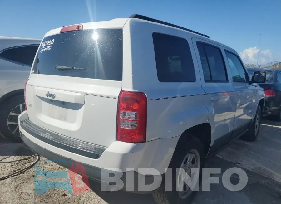 1C4NJPBBXGD583352 Photo# 3