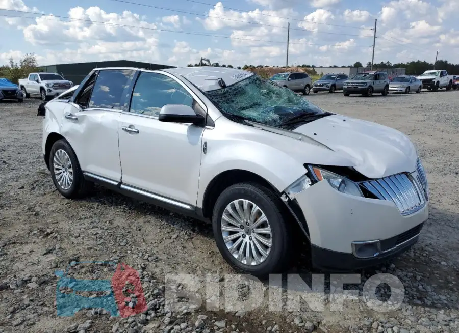 2LMDJ6JK2FBL32384 Photo# 4