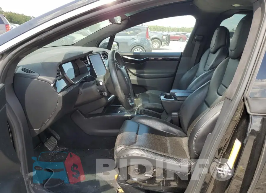 5YJXCBE22GF012982 Photo# 7