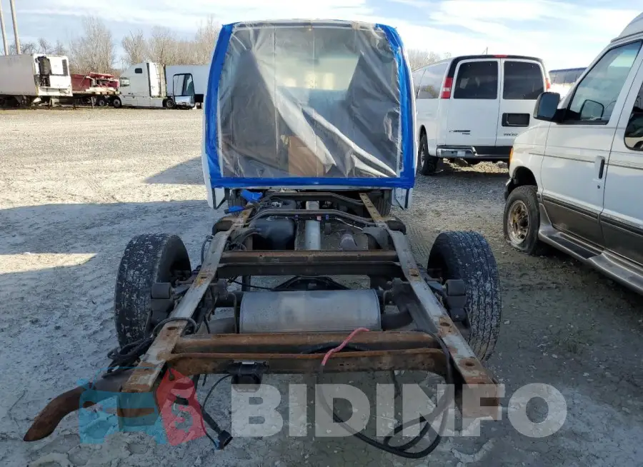 1GB0GRF77M1176892 Photo# 6