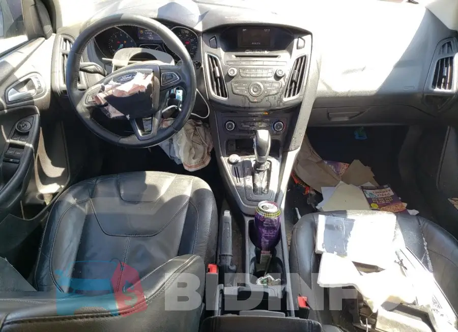 1FADP3F25GL384878 Photo# 8