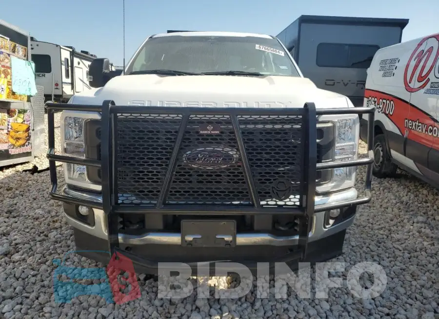 1FT8W3BT6PEE15976 Photo# 5