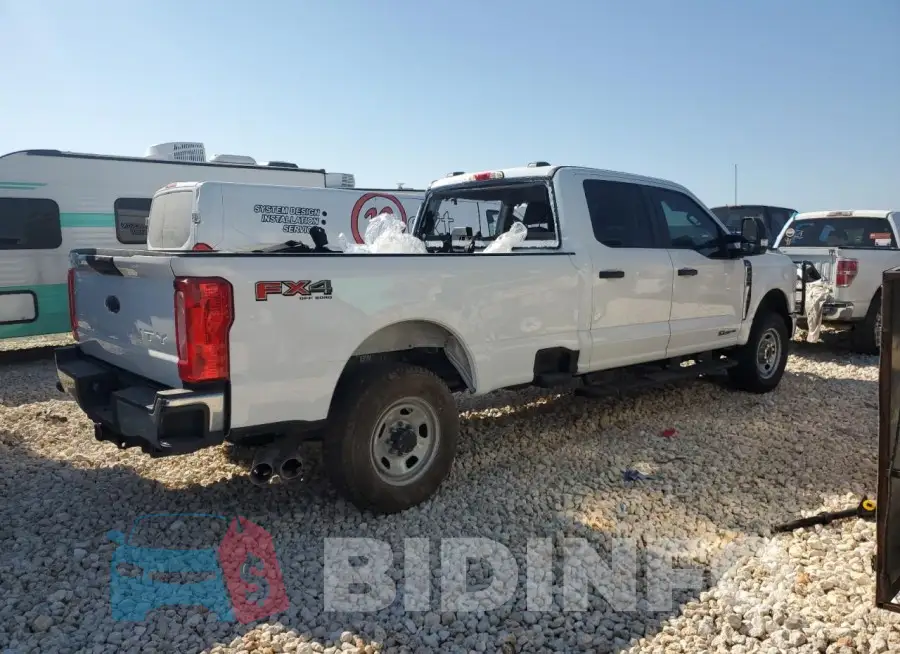 1FT8W3BT6PEE15976 Photo# 3