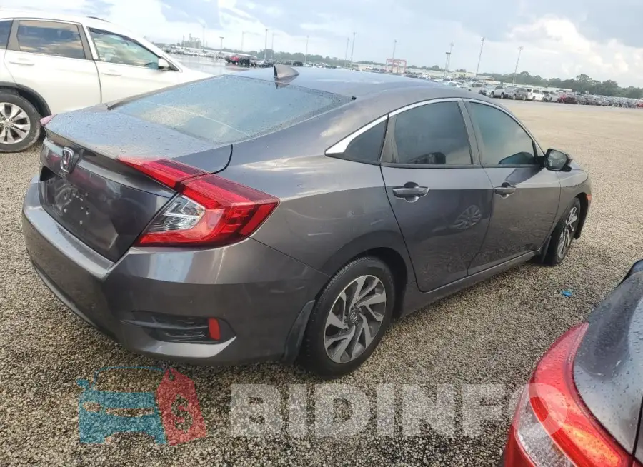 19XFC2F71HE031939 Photo# 3