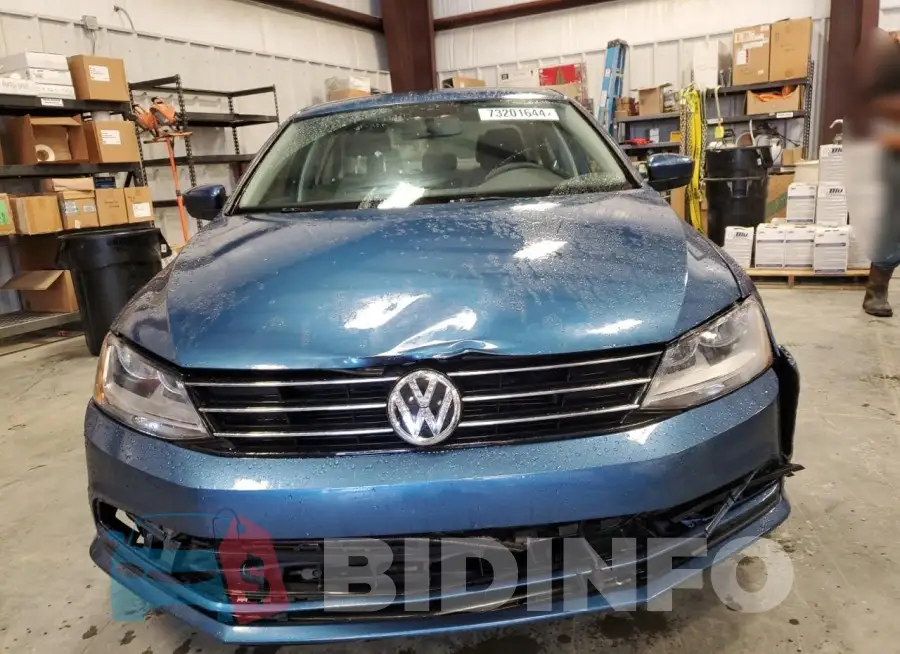 3VW2B7AJ3HM375292 Photo# 5