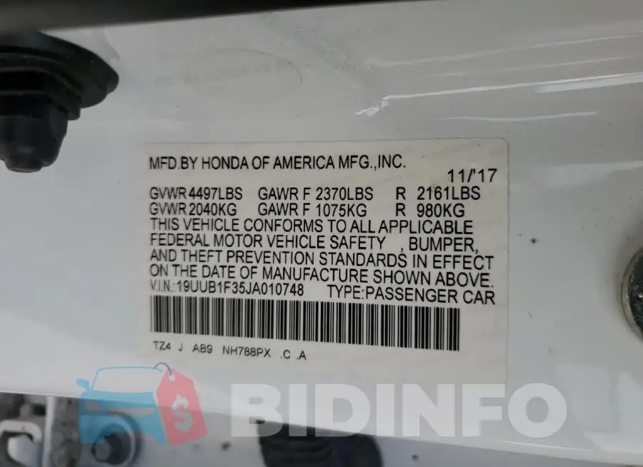 19UUB1F35JA010748 Photo# 13