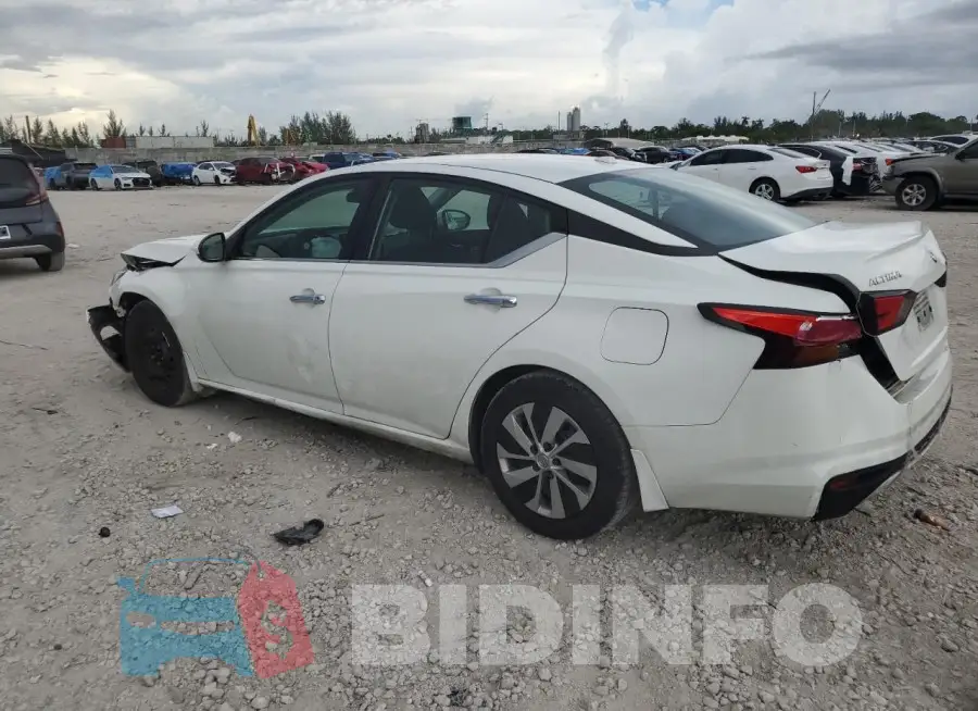 1N4BL4BV1LC125257 Photo# 2