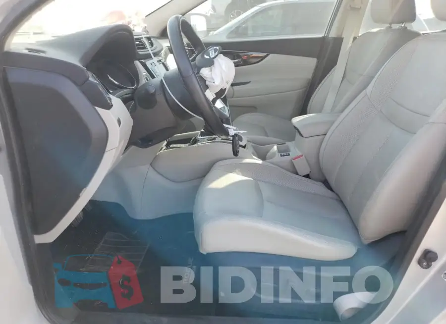 JN1BJ1CR2KW625833 Photo# 7