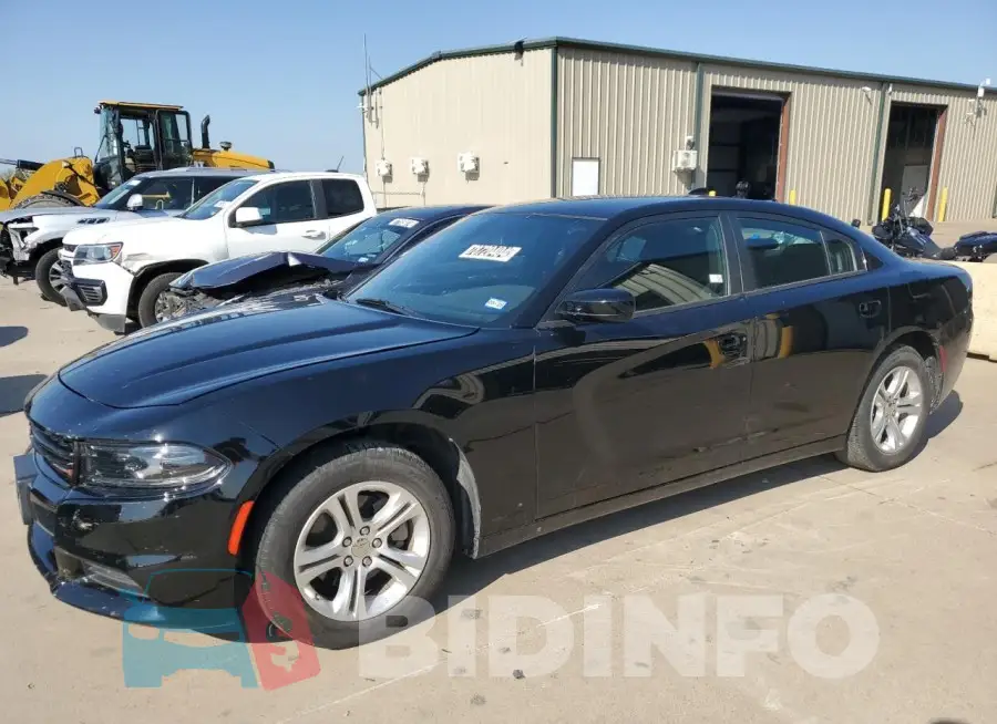 2C3CDXBG8PH551663 Photo# 1