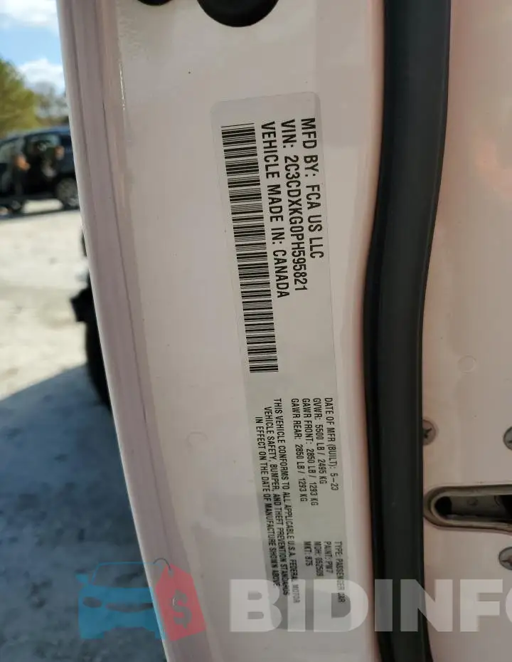 2C3CDXKG0PH595821 Photo# 12