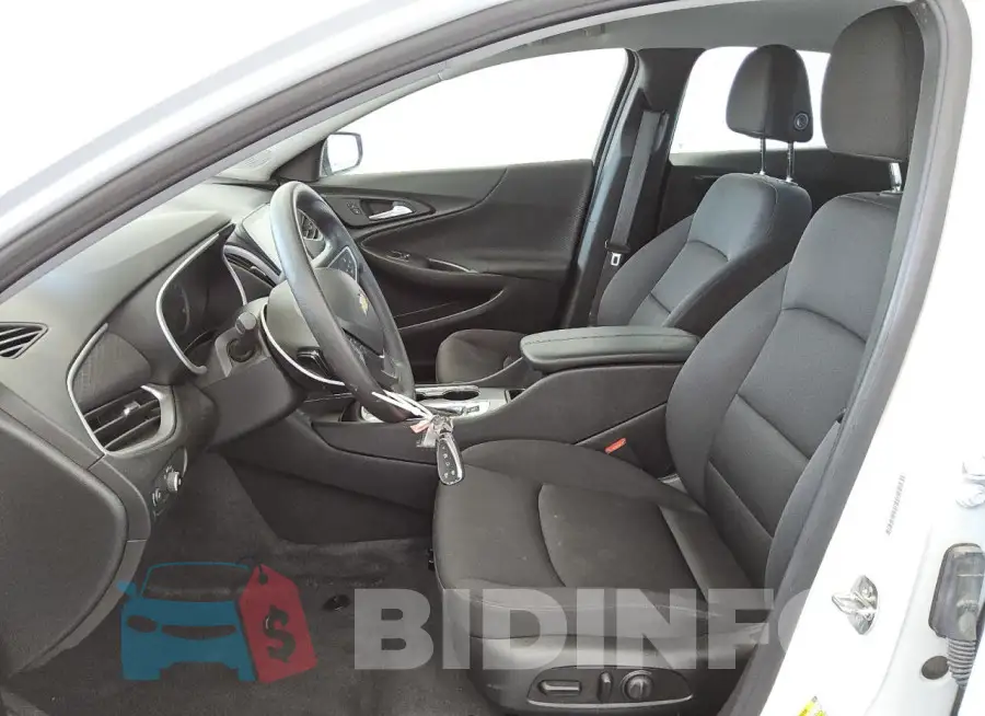 1G1ZD5ST1PF190567 Photo# 7