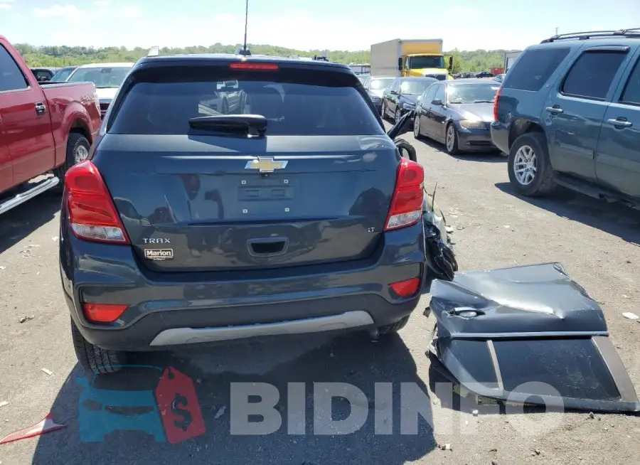 KL7CJLSB2JB677970 Photo# 6