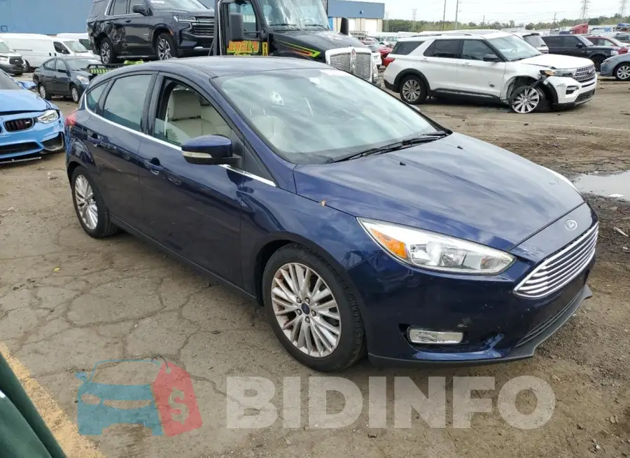 1FADP3N28GL233633 Photo# 4