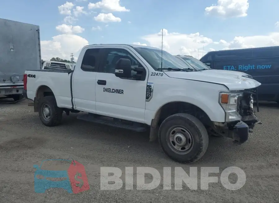 1FT7X2B67NEE20470 Photo# 4