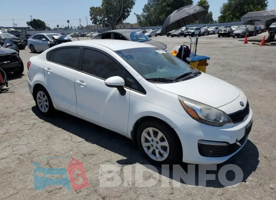 KNADM4A39G6641576 Photo# 4