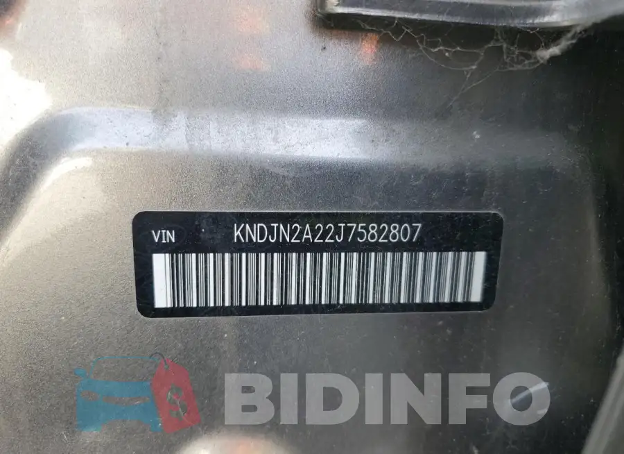 KNDJN2A22J7582807 Photo# 12